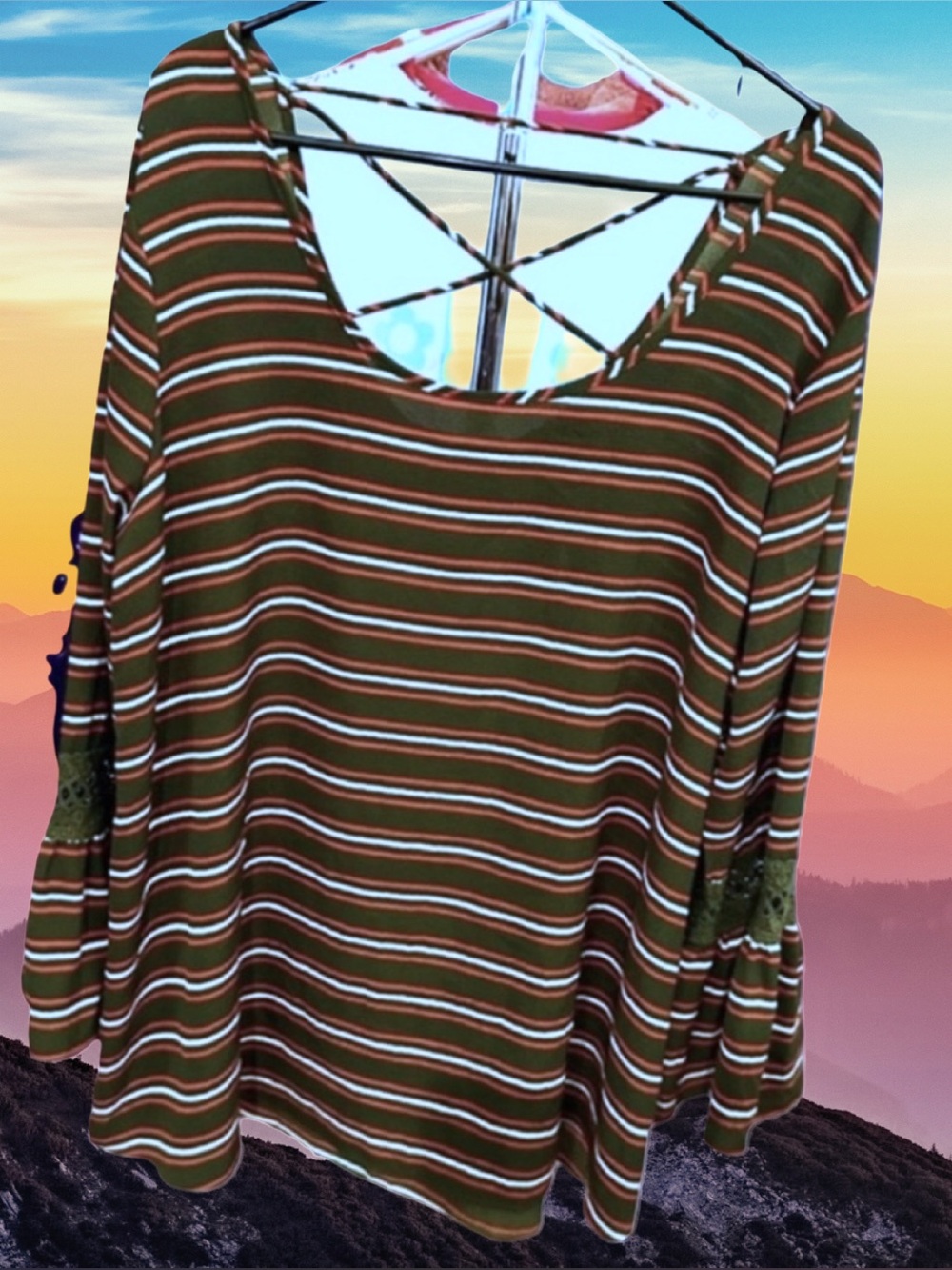 Moa Moa Women’s plus-size Forrest Green Striped Bell-Sleeve Blouse❤️❤️2X